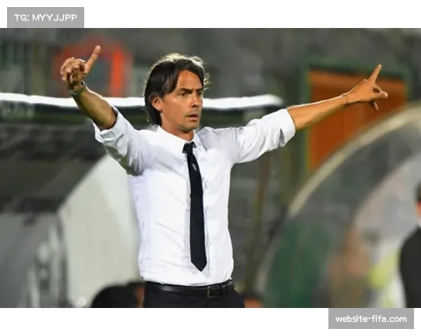 乌得勒支老帅扬斯经验丰富，带队战绩稳定提升